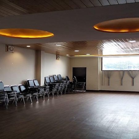 Aangan Regency Hotel Шимла Екстериор снимка