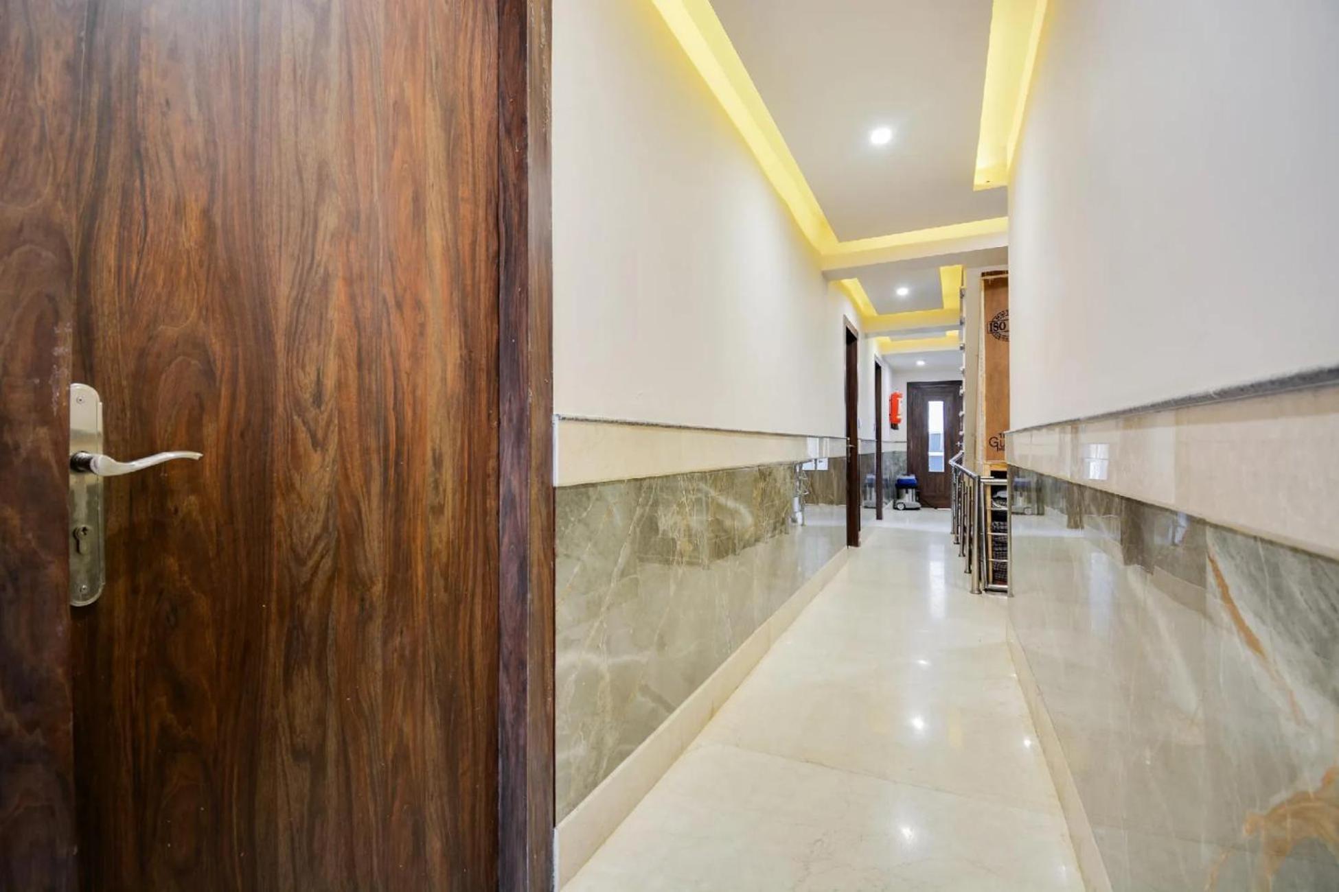 Aangan Regency Hotel Шимла Екстериор снимка
