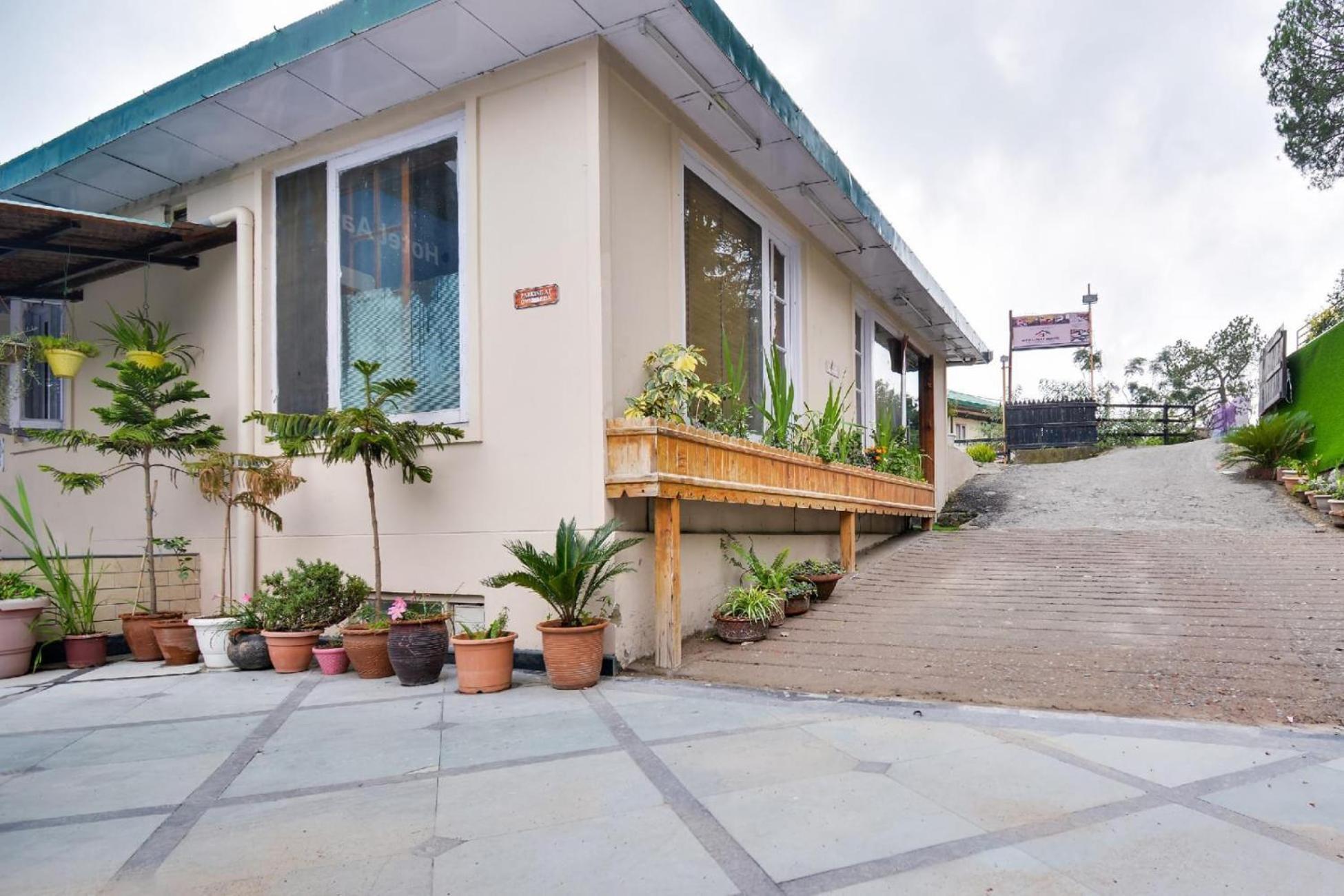 Aangan Regency Hotel Шимла Екстериор снимка