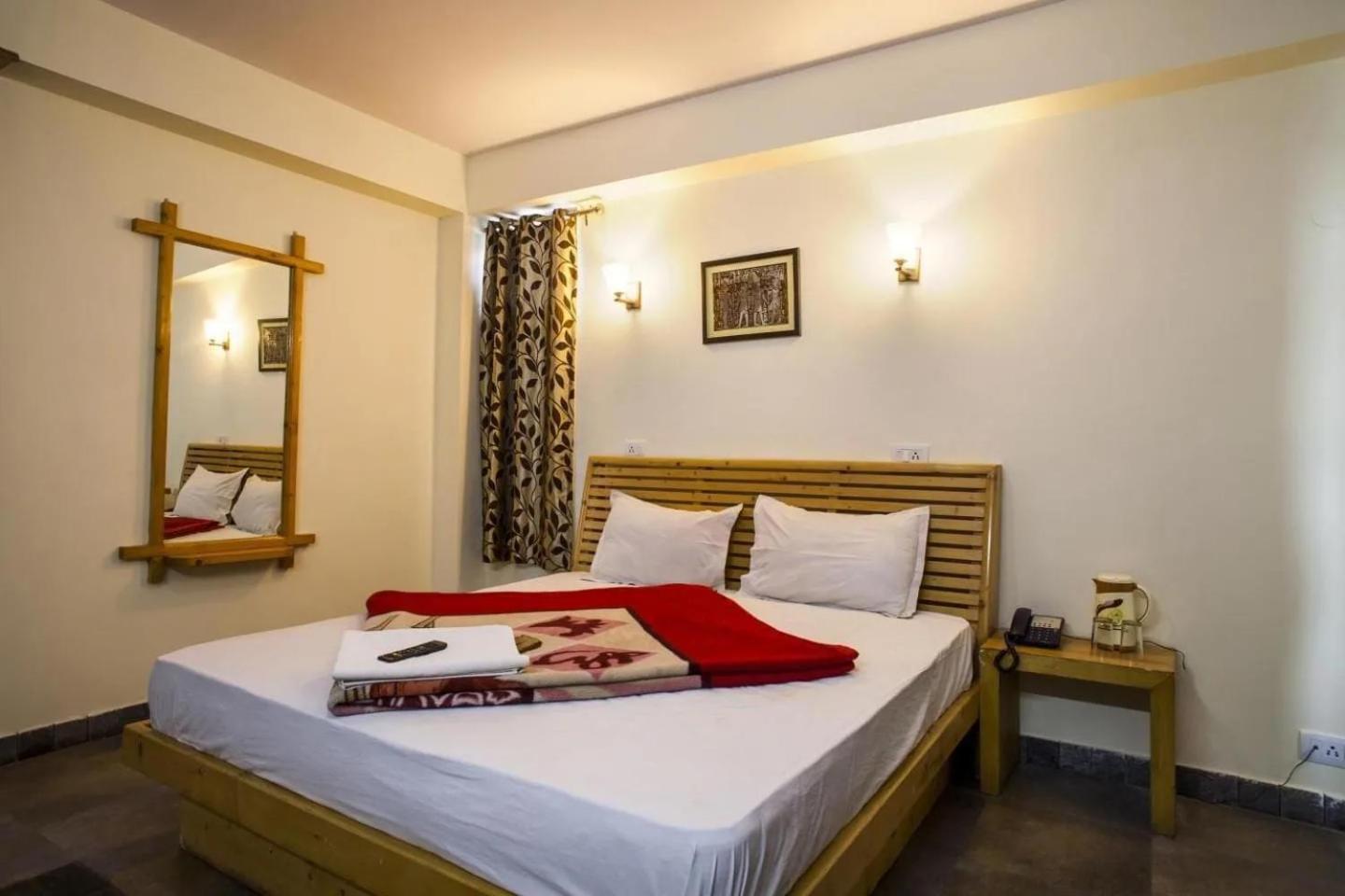Aangan Regency Hotel Шимла Екстериор снимка