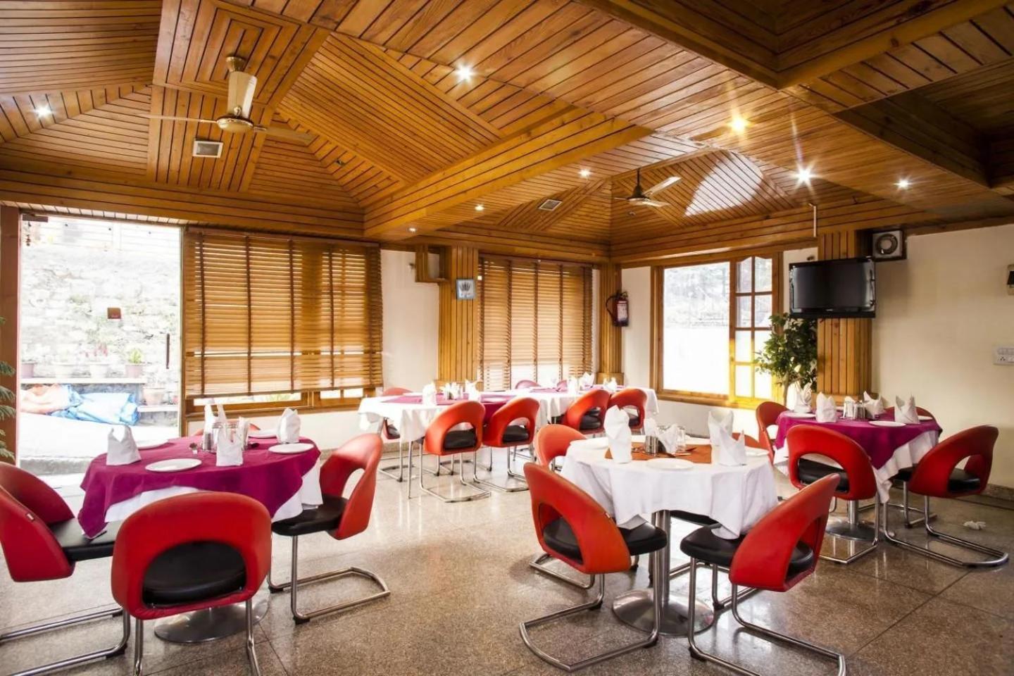 Aangan Regency Hotel Шимла Екстериор снимка