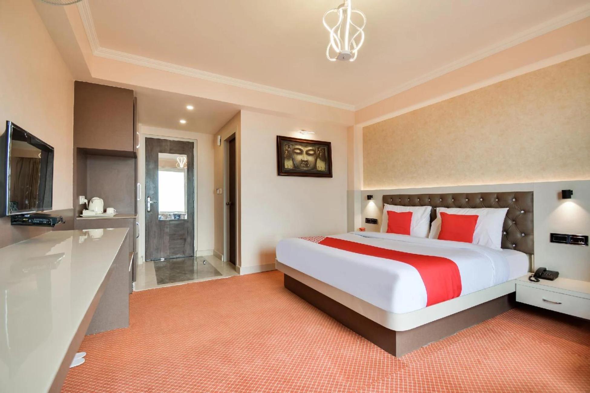 Aangan Regency Hotel Шимла Екстериор снимка