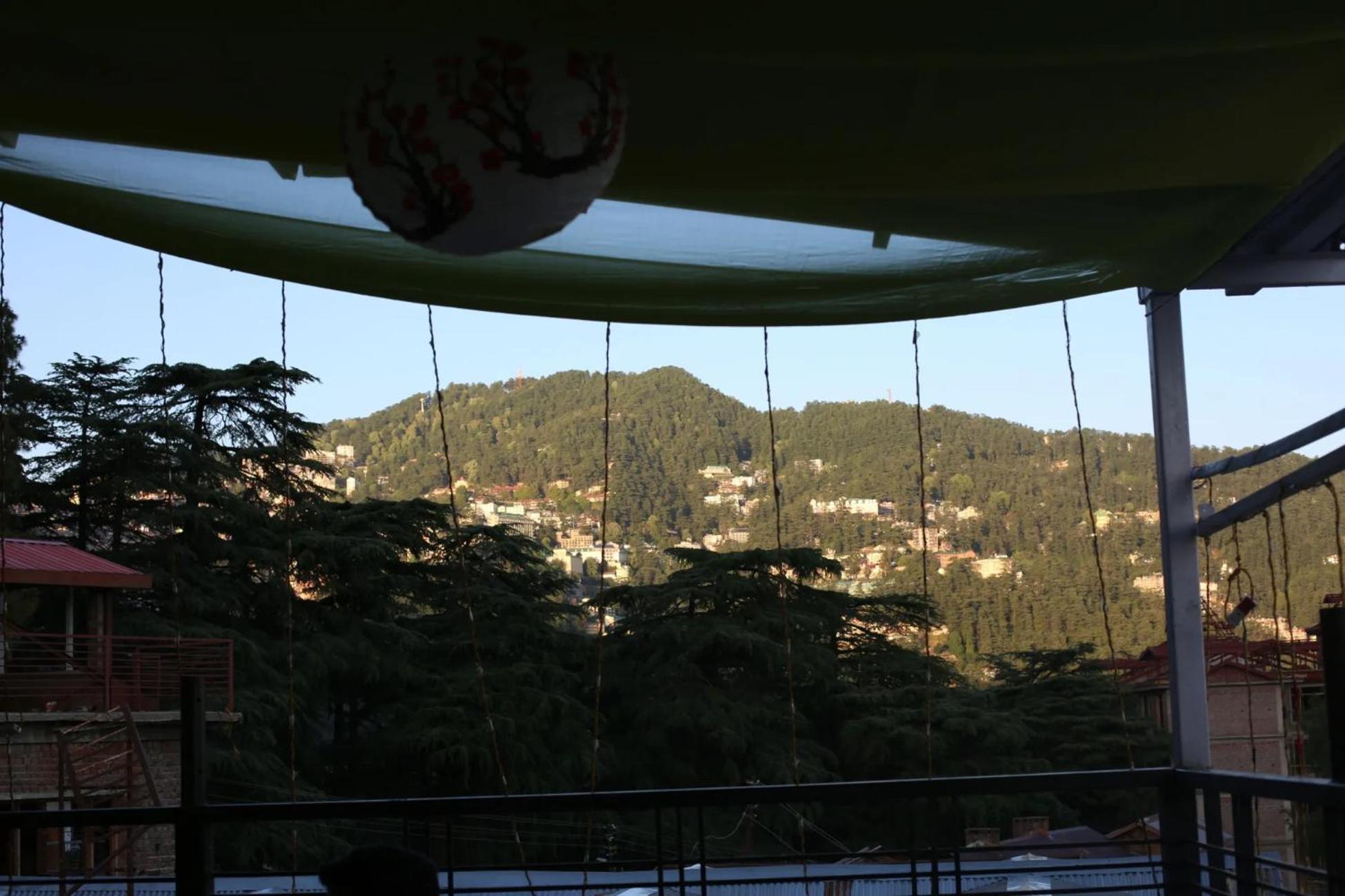 Aangan Regency Hotel Шимла Екстериор снимка