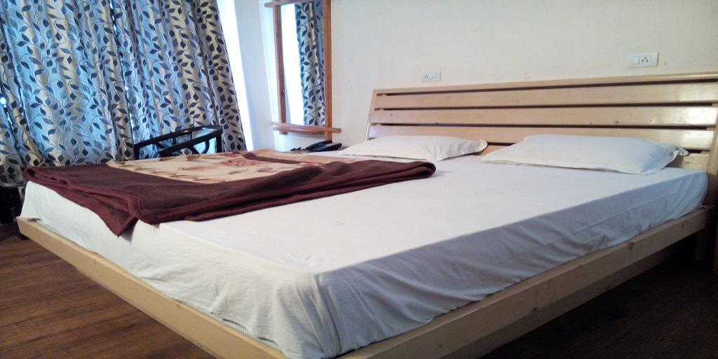 Aangan Regency Hotel Шимла Екстериор снимка