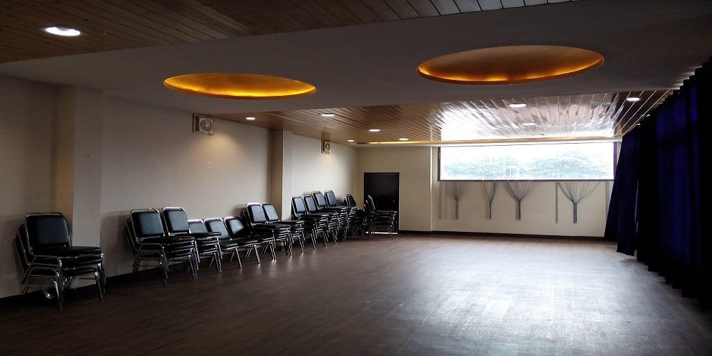 Aangan Regency Hotel Шимла Екстериор снимка